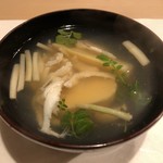 うを徳 - お椀（鹿児島 筍 + 宍道湖 白魚）（アップ）