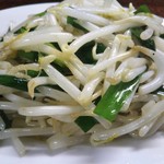 鶴亀 - ニラとミヤシ炒め ３００円(税込)(2019年1月30日撮影)