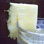 鶴亀 - 無料サービスのカットフルーツ(2019年1月30日撮影)