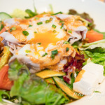 アフタヌーンティー・ラブアンドテーブル - 豚しゃぶサラダ1166円  スープ、かぼちゃサラダ、デザート付