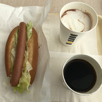 DOUTOR COFFEE SHOP - レタスドッグ、ホットコーヒー、ココア