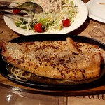 ジャジャウマ - サラダとポークソテー