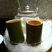祇園迦陵 - 竹で飲む酒