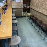 ラーメン二郎 - 店内