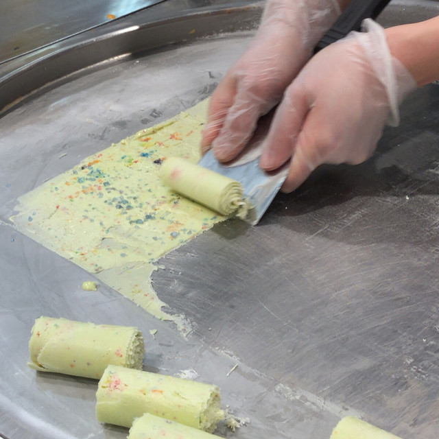 ローリーズ ロール アイスクリーム キョウト 大須店 Rolly S Roll Ice Cream Kyoto 大須観音 アイスクリーム 食べログ