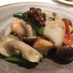 文菜華 - 甘く揚げた胡桃と海老の炒め