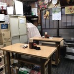 Kitagawa Saketen - 店内 テーブル席