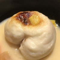 日本料理 TOBIUME - ＊白子様は焼いて出されますが、大きくクリーミーでとても美味しい。 お汁も白味噌の味わいが濃厚で良い味わい。