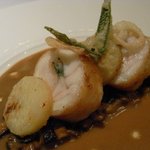 ラ・ベ - あんこうとゴーラのロティ　じゃがいものクリーム煮とジュ・ド・シャンピニオン