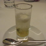 レストラン タテル ヨシノ - アヴァン　デセール　ヨーグルトのソルベ