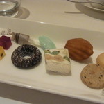 レストラン タテル ヨシノ - 一通り貰いました