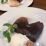 ビストロ バキュース - フォンダンショコラ