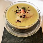 玉葱と白菜のムース、蟹