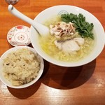 麺屋 六感堂 - 鱈潮そば（白い恋人たちpart2）＆真鱈の味噌漬け焼き炊き込みご飯