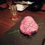 和牛とワイン フォーコ - 厚切りタン