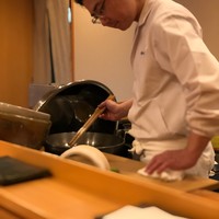秋田 てんぷら みかわ - 仕上り所を見逃さない、揚げる店主