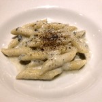 スガハラ - ペンネ ゴルゴンゾーラ（アップ）