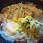 半熟玉子をつぶして絡めて～たまりませんな～