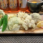 ぼちぼち - たら白子の天ぷらと旬野菜の天ぷら？