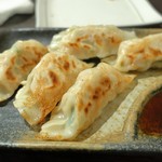 つかふき屋 - とり揚げギョーザ