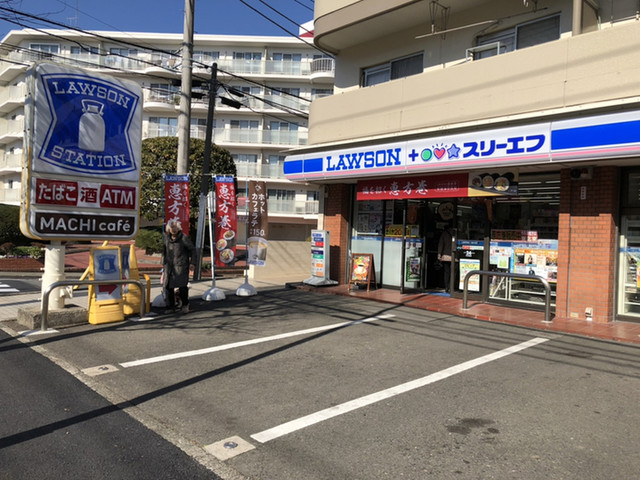 進化の見られないローソンベーカリー By トントンマン ローソン スリーエフ 東戸塚店 東戸塚 その他 食べログ