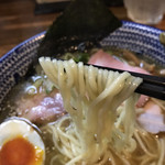 麺屋 一八 - 焼にぼしらぁ麺