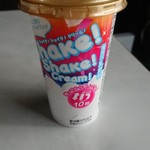 ファミリーマート - やっと見つけたシェイクシェイククリーム。