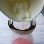ゲロゲロミルクスタンド - 牛乳瓶ドリンクいちご450円