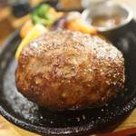 ステーキ＆ハンバーグ ひげ - 黒毛和牛1ポンドハンバーグ