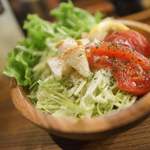 ステーキ＆ハンバーグ ひげ - サラダ的な