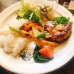 Sousou - 豆の入ったハンバーグ
                        