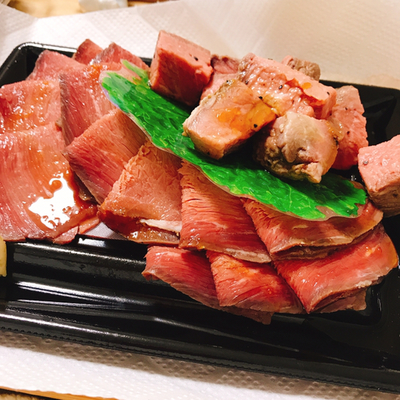 アイミート ダイニング 新宿 デリカテッセン 食べログ