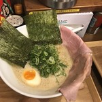 麺や 信希 - 濃厚とんこつラーメン