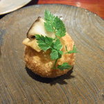 那須高原産豚肩ロースのポテトコロッケ　きのこのフライ乗せ