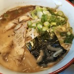 Shodaiyamachan - クロ豚骨ラーメン