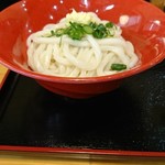 讃岐うどん製麺 - 赤い丼に、おいらの醤油うどん！