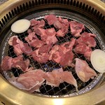 焼にく 和牛食堂 - ランチの食べ放題のお肉