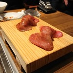 焼肉 ジャンボ - 