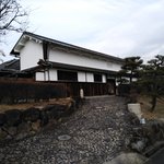 みやけ 旧鴻池邸表屋 - 外観です♪広い駐車場もあります