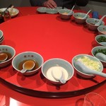 Ryuusui Rou - 薬味は醤油・酢と、１０種類