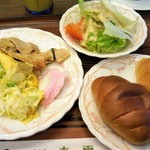 Hoteru Taihei Bekkan - 卵料理、キャベツと豚バラの炒めもの、生野菜サラダ