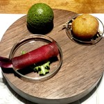 メートルルナール - タコボール、ほうれん草とパンチェッタの蒸しパン、ブレザオラ