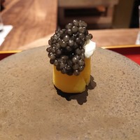 初音鮨 - インカのめざめとマスカルポーネにキャビアを乗せて