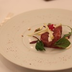 オーベルジュ・ド・リル トーキョー - マグロのミ・キュイ