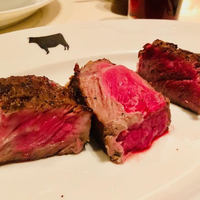 37 Steakhouse & Bar - 