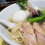 塩生姜らー麺専門店 MANNISH - 塩生姜らー麺 肉玉入り