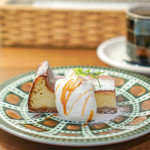 uni CAFE - ベイクドチーズケーキ