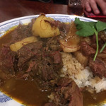 大衆中遊華食堂 八戒 - 鹿とジャガイモのカレー、猪魯肉飯風