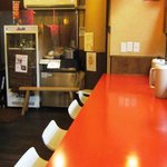 麺屋 武吉 - 最近椅子が一つ減ってゆったり座れる