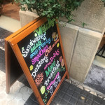 The Yellow Deli - サンドウィッチ屋さんです